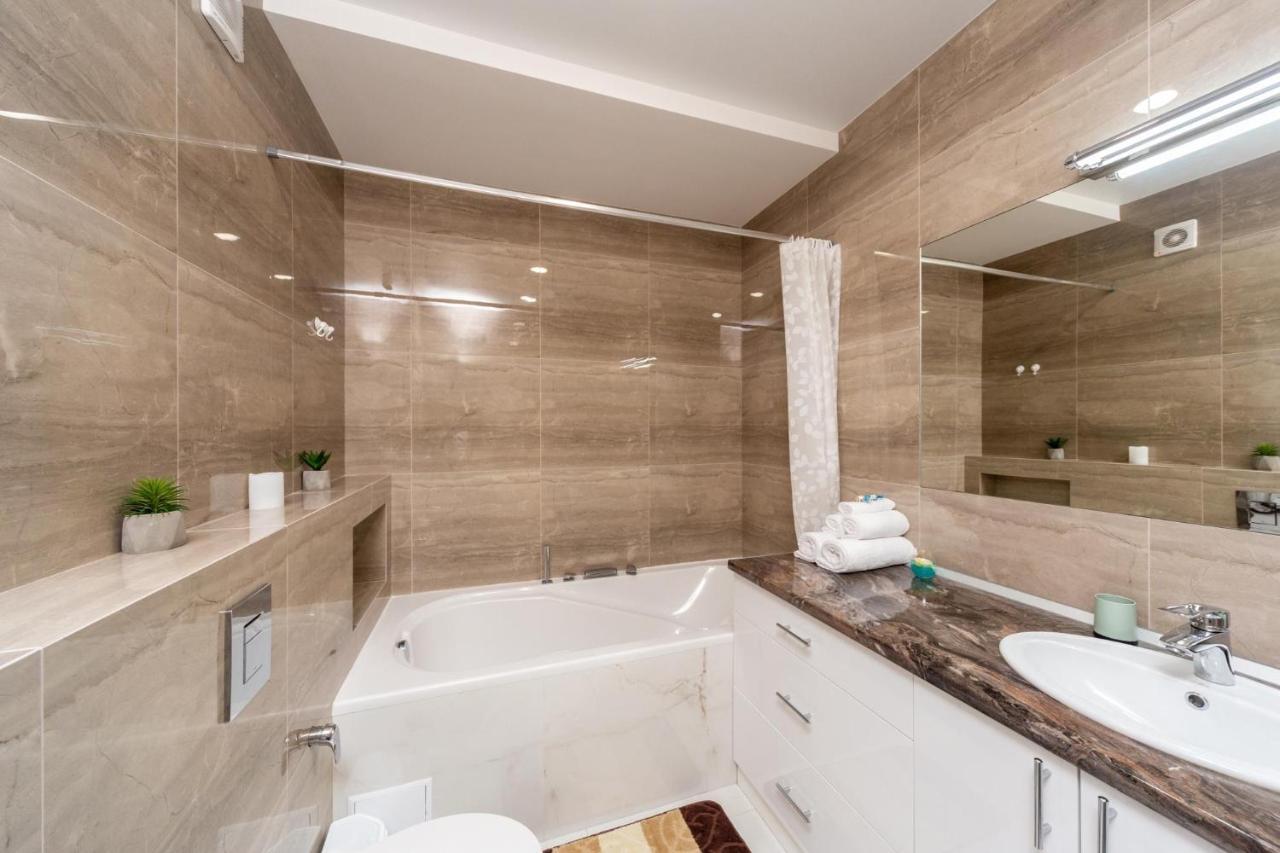 Vip Apartment C Панорамой Моря, Жк Новый Берег Odesa Exterior photo